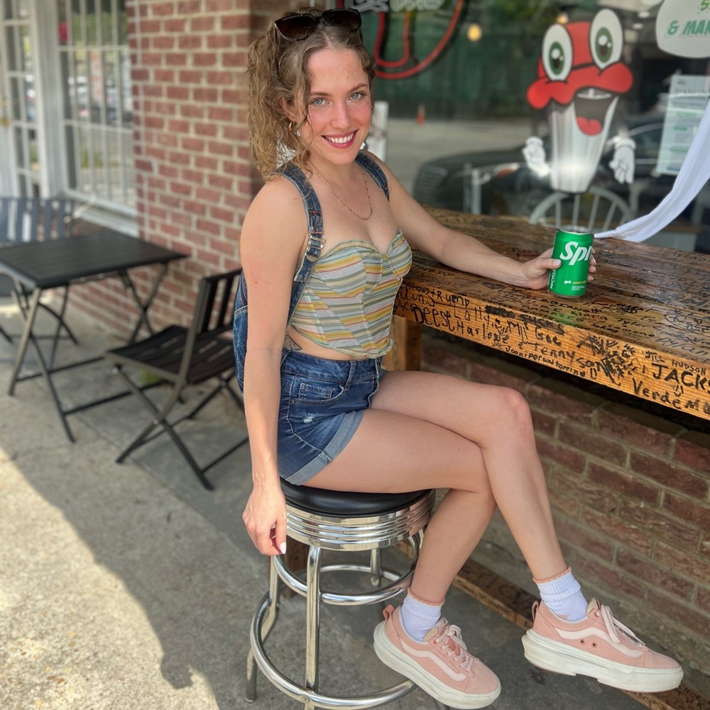 ❤️‍🔥PETITE BADDIE SALE ❤️‍🔥 
find me on pop or cari @3utterfly3abe - Picture 2 of 3